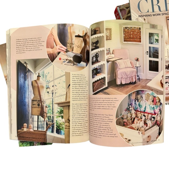 In Her Studio Back Issue Stampington & Company Magazine Jan 2025 Art Mixed Media - Picture 3 of 5